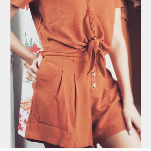 🚨END OF SUMMER SALE// Camel 2 piece set - Picture 4 of 8